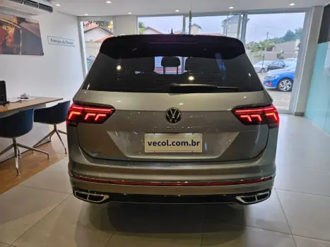 VOLKSWAGEN Tiguan 2.0 300 TSI ALLSPACE R-LINE TURBO AUTOM�TICO, Foto 11