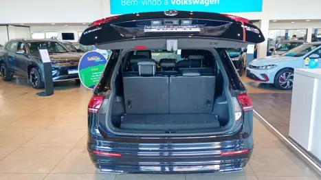 VOLKSWAGEN Tiguan 2.0 350 TSI TOTAL FLEX ALLSPACE R-LINE 4-MOTION TURBO AUTOMÁTICO DSG, Foto 10