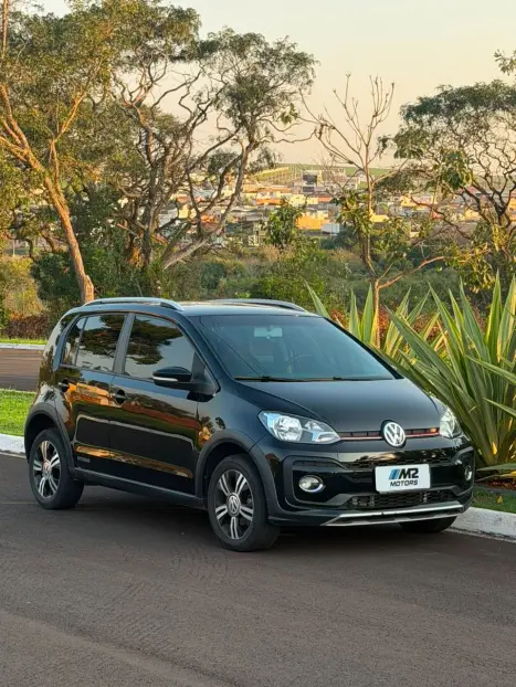 VOLKSWAGEN UP 1.0 4P FLEX 170 TSI XTREME, Foto 8