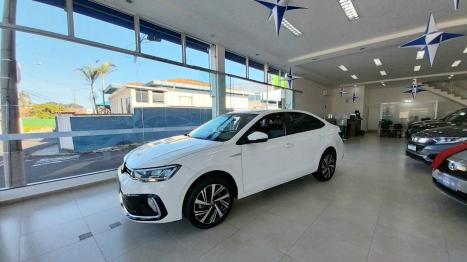 VOLKSWAGEN Virtus 1.0 4P 200 TSI FLEX HIGHLINE AUTOM�TICO, Foto 2