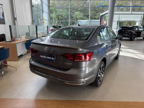 VOLKSWAGEN Virtus 1.0 4P 200 TSI FLEX HIGHLINE AUTOM�TICO, Foto 9