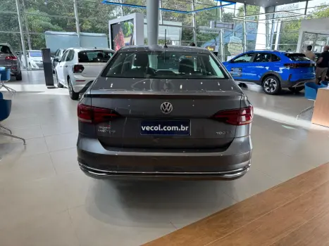 VOLKSWAGEN Virtus 1.0 4P 200 TSI FLEX HIGHLINE AUTOM�TICO, Foto 10