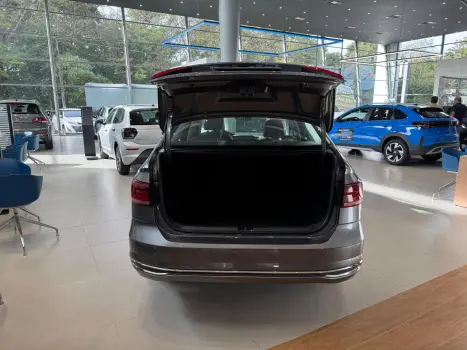 VOLKSWAGEN Virtus 1.0 4P 200 TSI FLEX HIGHLINE AUTOM�TICO, Foto 12