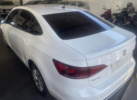 VOLKSWAGEN Virtus 1.6 4P MSI FLEX AUTOMTICO, Foto 2