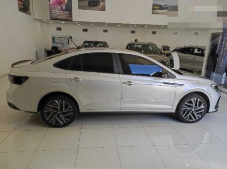 VOLKSWAGEN Virtus 1.6 4P MSI FLEX AUTOM�TICO, Foto 4