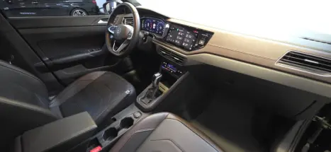 VOLKSWAGEN Virtus 1.0 4P 200 TSI FLEX HIGHLINE AUTOM�TICO, Foto 15