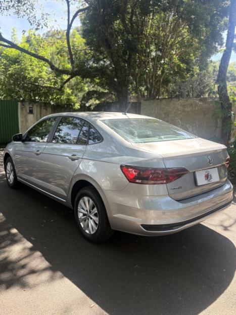VOLKSWAGEN Virtus 1.6 4P MSI FLEX AUTOM�TICO, Foto 11