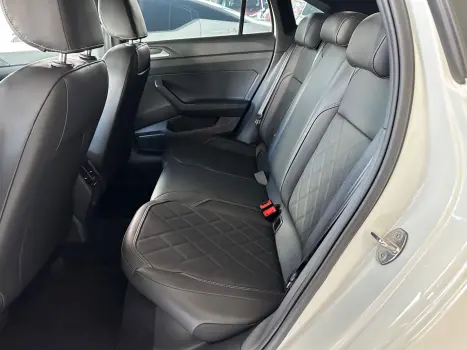 VOLKSWAGEN Virtus 1.4 4P 250 TSI EXCLUSIVE AUTOM�TICO, Foto 11