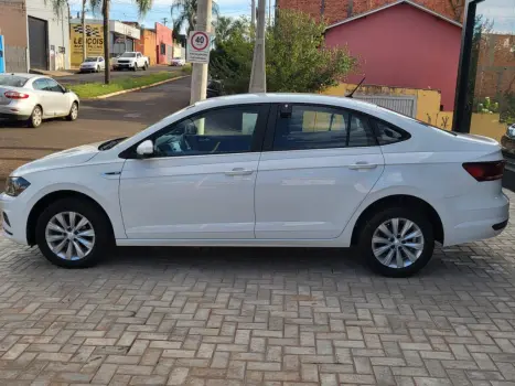 VOLKSWAGEN Virtus 1.6 4P MSI FLEX AUTOM�TICO, Foto 4