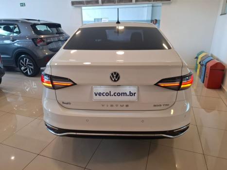 VOLKSWAGEN Virtus 1.0 4P 200 TSI FLEX HIGHLINE AUTOM�TICO, Foto 10