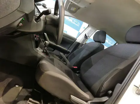 VOLKSWAGEN Virtus 1.6 4P MSI FLEX AUTOM�TICO, Foto 13