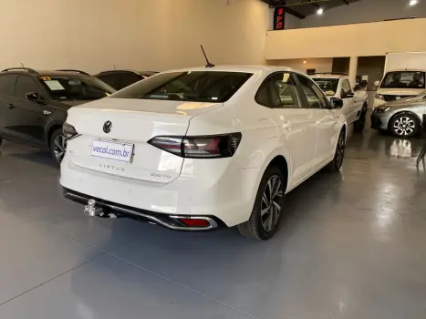 VOLKSWAGEN Virtus 1.0 4P 200 TSI FLEX HIGHLINE AUTOM�TICO, Foto 9