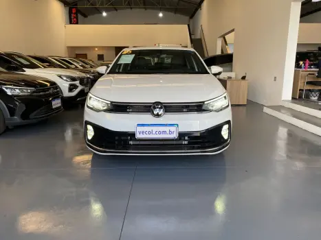 VOLKSWAGEN Virtus 1.0 4P 200 TSI FLEX HIGHLINE AUTOM�TICO, Foto 2