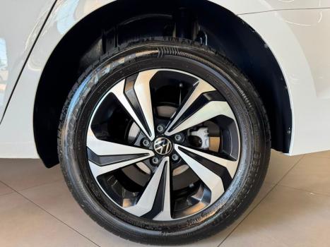 VOLKSWAGEN Virtus 1.0 4P 200 TSI FLEX COMFORTLINE AUTOM�TICO, Foto 16