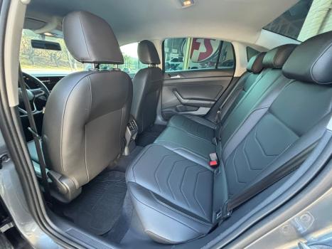 VOLKSWAGEN Virtus 1.0 4P 200 TSI FLEX COMFORTLINE AUTOMÁTICO, Foto 8