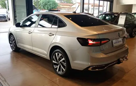 VOLKSWAGEN Virtus 1.0 4P 200 TSI FLEX HIGHLINE AUTOMÁTICO, Foto 11