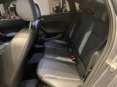 VOLKSWAGEN Virtus 1.4 4P 250 TSI EXCLUSIVE AUTOMÁTICO, Foto 6