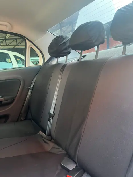 VOLKSWAGEN Voyage 1.6 4P FLEX HIGHLINE, Foto 11
