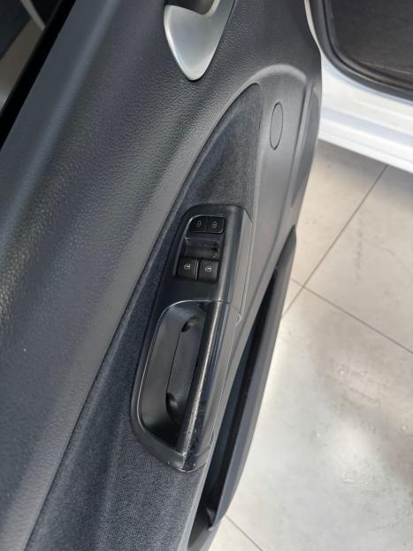 VOLKSWAGEN Voyage 1.6 4P FLEX, Foto 7