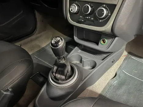 VOLKSWAGEN Voyage 1.6 4P FLEX, Foto 12