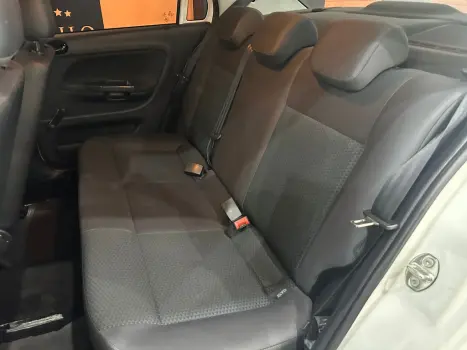 VOLKSWAGEN Voyage 1.0 4P FLEX, Foto 9