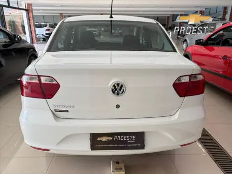 VOLKSWAGEN Voyage 1.0 4P FLEX, Foto 8