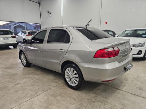 VOLKSWAGEN Voyage 1.6 4P FLEX, Foto 4