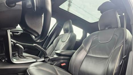 VOLVO V40 2.0 4P T5 R-DESIGN TURBO AUTOMTICO, Foto 26