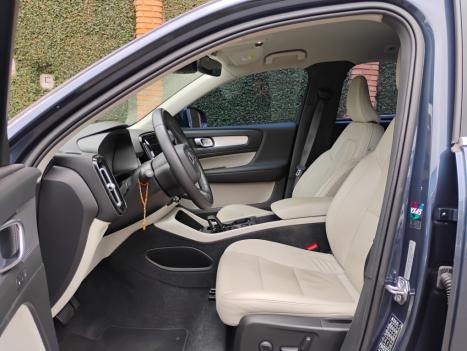 VOLVO XC40 1.5 16V 4P T5 RECHARGE H�BRIDO INSCRIPTION GEARTRONIC AUTOM�TICO, Foto 8