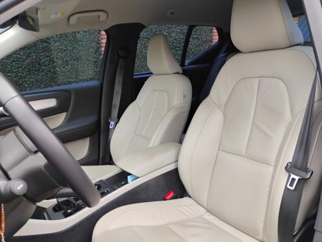 VOLVO XC40 1.5 16V 4P T5 RECHARGE H�BRIDO INSCRIPTION GEARTRONIC AUTOM�TICO, Foto 9