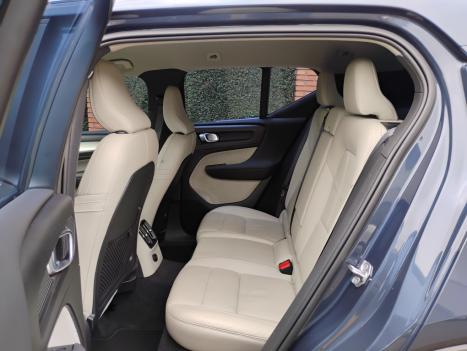 VOLVO XC40 1.5 16V 4P T5 RECHARGE H�BRIDO INSCRIPTION GEARTRONIC AUTOM�TICO, Foto 10