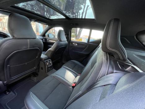 VOLVO XC40 1.5 16V 4P T5 RECHARGE H�BRIDO R-DESIGN GEARTRONIC AUTOM�TICO, Foto 6
