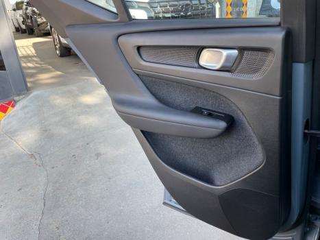 VOLVO XC40 1.5 16V 4P T5 RECHARGE H�BRIDO R-DESIGN GEARTRONIC AUTOM�TICO, Foto 8