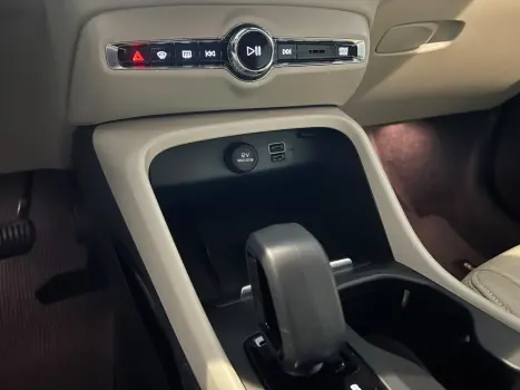 VOLVO XC40 1.5 16V 4P T5 RECHARGE H�BRIDO INSCRIPTION GEARTRONIC AUTOM�TICO, Foto 15