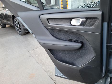 VOLVO XC40 1.5 16V 4P T5 RECHARGE HÍBRIDO R-DESIGN GEARTRONIC AUTOMÁTICO, Foto 8
