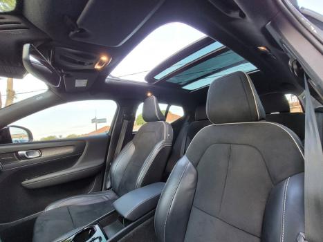 VOLVO XC40 1.5 16V 4P T5 RECHARGE HÍBRIDO R-DESIGN GEARTRONIC AUTOMÁTICO, Foto 12