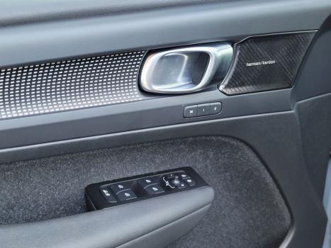 VOLVO XC40 1.5 16V 4P T5 RECHARGE HÍBRIDO R-DESIGN GEARTRONIC AUTOMÁTICO, Foto 20