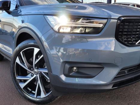 VOLVO XC40 1.5 16V 4P T5 RECHARGE HÍBRIDO R-DESIGN GEARTRONIC AUTOMÁTICO, Foto 23