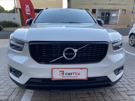 VOLVO XC40 2.0 16V 4P T5 TURBO R-DESIGN AWD GEARTRONIC AUTOM�TICO, Foto 1