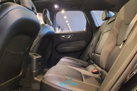 VOLVO XC60 2.0 16V 4P T8 HYBRID R-DESIGN AWD GEARTRONIC AUTOMTICO, Foto 14