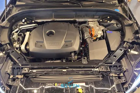 VOLVO XC60 2.0 16V 4P T8 HYBRID R-DESIGN AWD GEARTRONIC AUTOMTICO, Foto 18