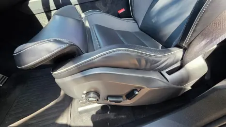 VOLVO XC60 2.0 16V 4P T8 HYBRID R-DESIGN AWD GEARTRONIC AUTOMTICO, Foto 15