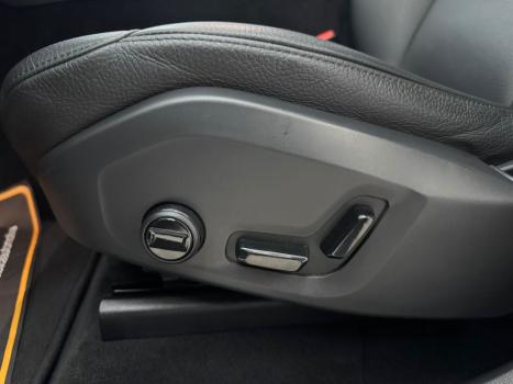 VOLVO XC60 2.0 16V 4P T8 HYBRID MOMENTUM AWD GEARTRONIC AUTOM�TICO, Foto 10