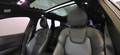 VOLVO XC60 2.0 16V 4P T8 HYBRID MOMENTUM AWD GEARTRONIC AUTOM�TICO, Foto 22