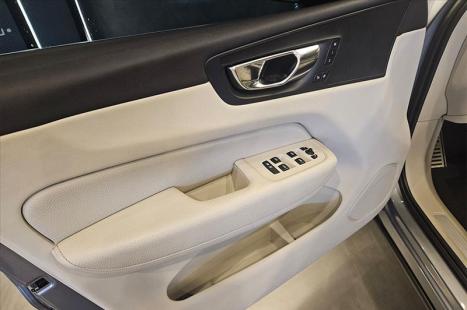 VOLVO XC60 2.0 4P T5 MOMENTUM TURBO AUTOMÁTICO, Foto 17