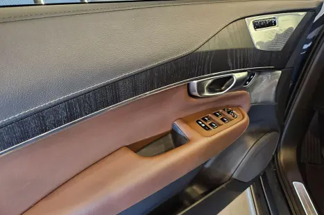 VOLVO XC90 2.0 16V 4P FLEX T8 RECHARGE ULTIMATE DARK AWD TURBO GEARTRONIC AUTOM�TICO, Foto 17