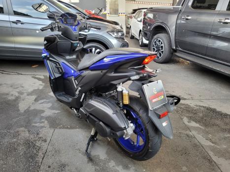YAMAHA Aerox 160 ABS, Foto 3