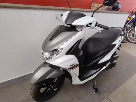 YAMAHA Fluo 125 ABS, Foto 4