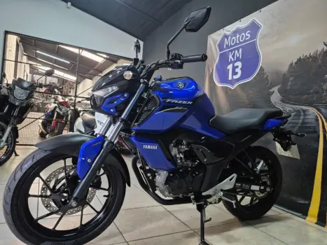 YAMAHA FZ 15 Fazer ABS, Foto 4
