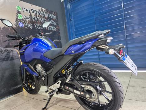 YAMAHA FZ 15 Fazer ABS, Foto 6